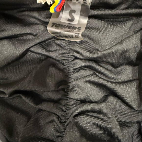 TOWERS SWIMWEAR
DOOM SWIMSUIT BLACK SIZE S - Picture 16 of 16